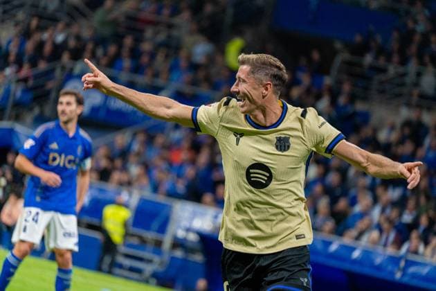 Robert Lewandowski (N9) celebrates a goal during La Liga game between Real Oviedo and Barcelona at Carlos Tartiere, Oviedo, Spain. Copyright: xAndresxLopezxSheridanxx xSPPx Sportspressphoto_SPR32187