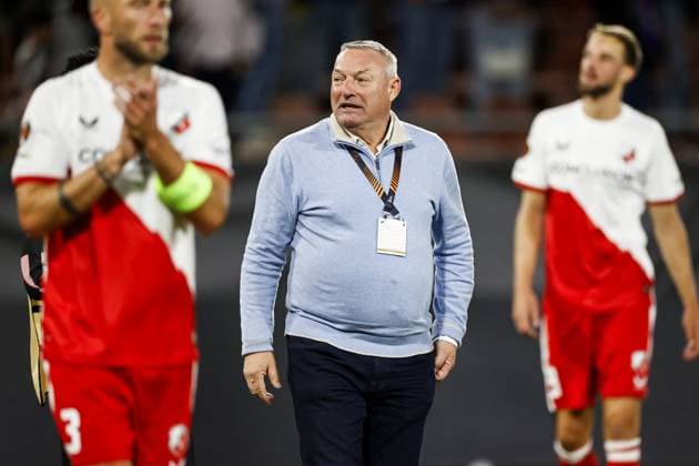 UTRECHT - FC Utrecht coach Ron Jans after the Europa League match between FC Utrecht and Olympique Lyon at the Galgenwaard Stadium on September 25, 2025, in Utrecht, Netherlands. ANP MAURICE VAN STEEN UEFA Europa League 2025-2026 xVIxANPxSportx xxANPxIVx 537483412 originalFilename: 537483412.jpg