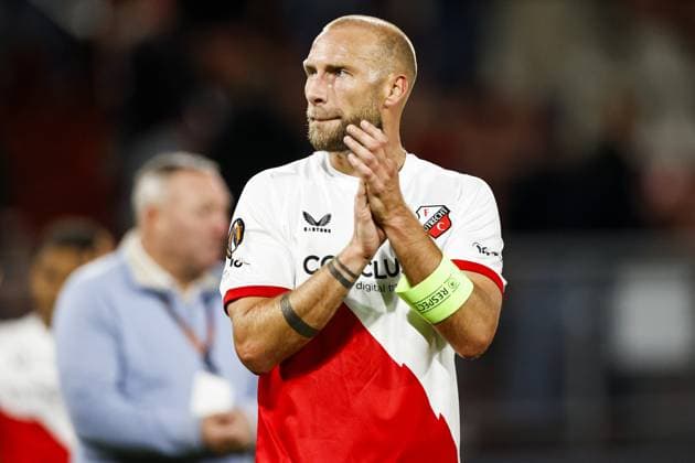UTRECHT - Mike van der Hoorn of FC Utrecht after the Europa League match between FC Utrecht and Olympique Lyon at the Galgenwaard Stadium on September 25, 2025, in Utrecht, Netherlands. ANP MAURICE VAN STEEN UEFA Europa League 2025-2026 xVIxANPxSportx xxANPxIVx 537483511 originalFilename: 537483511.jpg