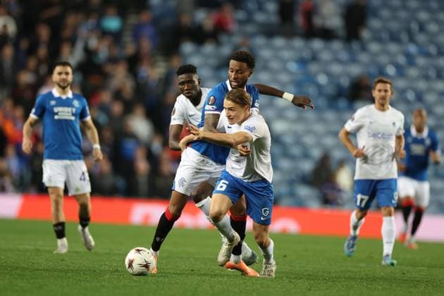 Youssef Chermiti of Rangers battles for the ball with Matte Smets of Genk during the Europa League league phase match at Ibrox Stadium, Glasgow. Rangers v Genk - UEFA Europa League - League Phase - Ibrox Stadium, Glasgow, Lanarkshire, Scotland, UK - 25 Sep 2025Glasgow Ibrox Lanarkshire United Kingdom  Copyright: xO Rourke RangersxFC Shutterstockx 15504270bw