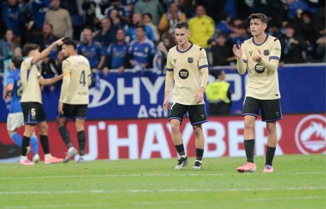 Spanish La Liga EA Sports soccer match Real Oviedo vc FC Barcelona, Barca at Carlos Tartiere stadium in Oviedo, Asturias, Spain 25 september 2025 Pedri and Marc Casado 900 Cordon Press  900 CordonxPress LOF - Real Oviedo vs FC Barcelona
