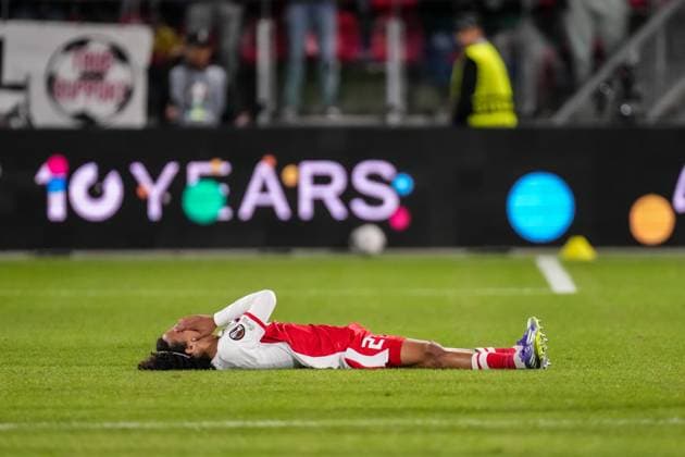 2025-09-25 FC Utrecht v Olympique Lyonnais - UEFA Europa League 2025 26 League Phase MD1 UTRECHT, NETHERLANDS - SEPTEMBER 25: Gjivai Zechiel of FC Utrecht looks dejected after a defeat during the UEFA Europa League 2025 26 League Phase MD1 match between FC Utrecht and Olympique Lyonnais at Stadion Galgenwaard on September 25, 2025 in Utrecht, Netherlands. Utrecht Stadion Galgenwaard Netherlands Content not available for redistribution in The Netherlands directly or indirectly through any third parties. Copyright: xJorisxVerwijstx
