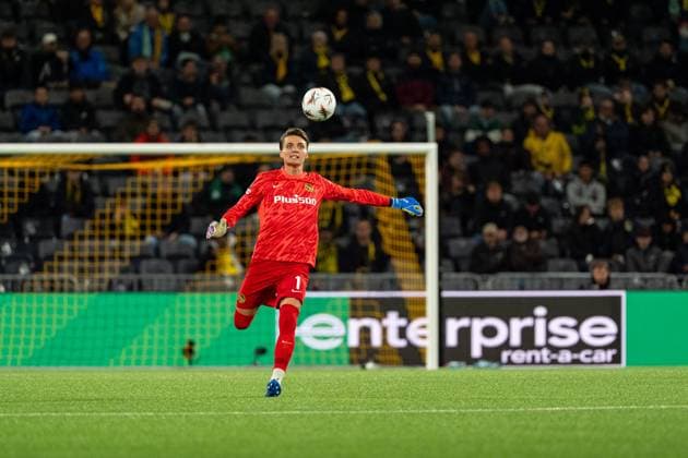 Switzerland: UEFA Europa League 2025 26, BSC Young Boys vs Panathinaikos FC - Stadion Wankdorf, Bern: goalkeeper Marvin Keller (1 Young Boys) in action Copyright: xKjetilxWaberx