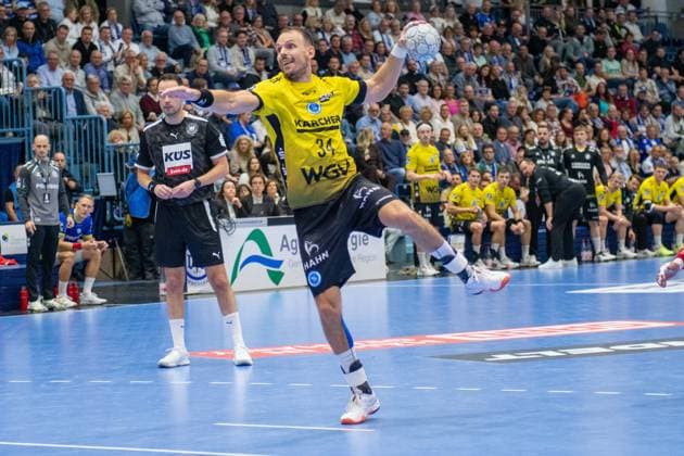 Kai Haefner, Rueckraum rechts, (TVB Stuttgart 34), VfL Gummersbach vs. TVB 1898 Stuttgart, Daikin Handball Bundesliga, Herren , 6. Spieltag, 25.09.2025 Gummersbach NRW Deutschland