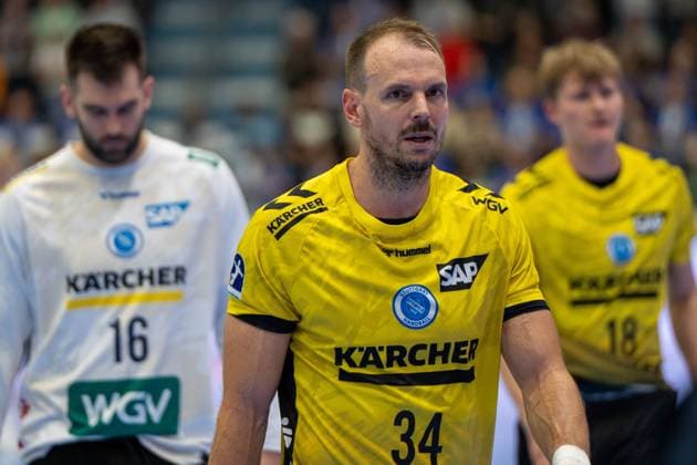 Kai Haefner, Rueckraum rechts, (TVB Stuttgart 34), VfL Gummersbach vs. TVB 1898 Stuttgart, Daikin Handball Bundesliga, Herren , 6. Spieltag, 25.09.2025 Gummersbach NRW Deutschland
