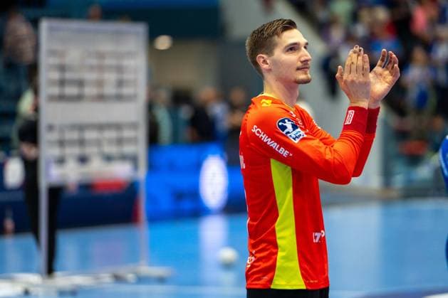 Dominik KuzmanoviÄ‡, Torwart, (VfL Gummersbach 1), VfL Gummersbach vs. TVB 1898 Stuttgart, Daikin Handball Bundesliga, Herren , 6. Spieltag, 25.09.2025 Gummersbach NRW Deutschland