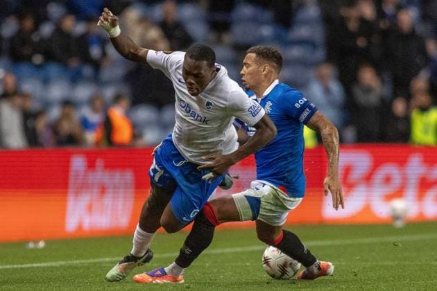 Rangers v KRC Genk Europa League 25 09 2025. James Tavernier of Rangers FC lunges in and brings down Ken Nkuba of KRC Genk during the UEFA Europa League, Rangers FC vs KRC Genk, Ibrox Stadium, Glasgow, Scotland. 25 09 2025 Govan Ibrox Stadium Glasgow Scotland Editorial use only , Copyright: xColinxPoultneyx PSI-22901-0050