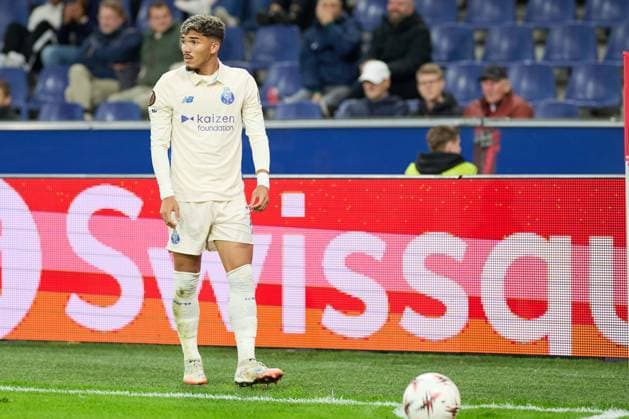 Salzburg, Österreich 25. September 2025: Europa League - 2025 2026 - RB Salzburg vs. FC Porto Im Bild: William Gomes (FC) beim Eckball Red Bull Arena