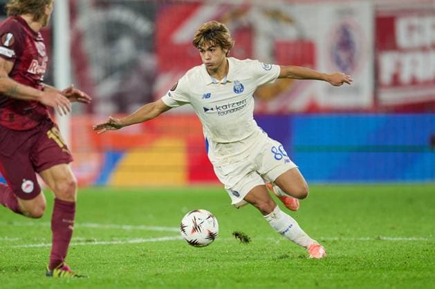 Salzburg, Österreich 25. September 2025: Europa League - 2025 2026 - RB Salzburg vs. FC Porto Im Bild: Rodrigo Mora (FC) Red Bull Arena