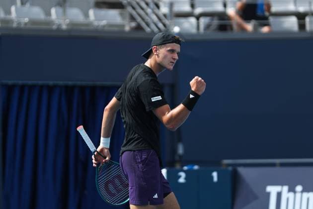 BEIJING, CHINA - SEPTEMBER 26: Jakub Mensik of Czech Republic reacts in the Men s Singles Round of 32 match against Miomir Kecmanovic of Serbia on day 5 of the 2025 China Open at National Tennis Center on September 26, 2025 in Beijing, China.  Copyright: xVCGx 111593310670