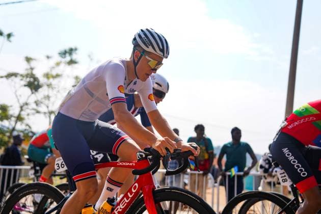 2025 UCI Road World Championships Picture by Zac Williams SWpix.com - 26 09 2025 - Cycling - 2025 UCI Road World Championships - Kigali Convention Centre, Kigali, Rwanda - Men Junior Road Race - Dylan Sage (Great Britain) Copyright: x xSWpix.comx(t axPhotographyxHubxLtd)xZacxWilliams SWpix.comx SWP-3030-7081