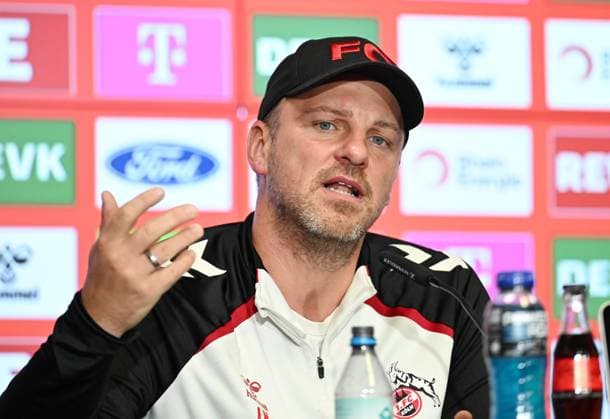 26.09.2025 , xophax, Fussball 1.Bundesliga, 1.FC Koeln 1.FC Köln Pressekonferenz vor dem Stuttgart Spiel FC Trainer Lukas Kwasniok (DFL DFB REGULATIONS PROHIBIT ANY USE OF PHOTOGRAPHS as IMAGE SEQUENCES and or QUASI-VIDEO) Koeln