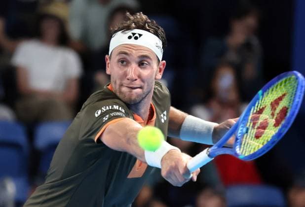 September 25, 2025, Tokyo, Japan - Casper Ruud of Norway returns the ball against Matteo Berrettini of Italy during a second round match of the Japan Open Tennis tournament in Tokyo on Friday, September 26, 2025. Ruud defeated Berrettini 7-6, 6-2. (photo by Yoshio Tsunoda AFLO) Noxthirdxpartyxsales  aflo_304838105