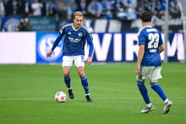 26.09.2025, Fussball, 2. Bundesliga, Saison 2025 2026, 7. Spieltag, FC Schalke 04 - SpVgg Greuther Fürth, Timo Becker (FC Schalke 04) xRHR-FOTO YYx Copyright: KROEGER RHR-FOTOx RHR-FOTO YY