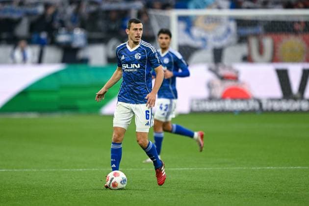 26.09.2025, Fussball, 2. Bundesliga, Saison 2025 2026, 7. Spieltag, FC Schalke 04 - SpVgg Greuther Fürth, Ron Schallenberg (FC Schalke 04) xRHR-FOTO YYx Copyright: KROEGER RHR-FOTOx RHR-FOTO YY