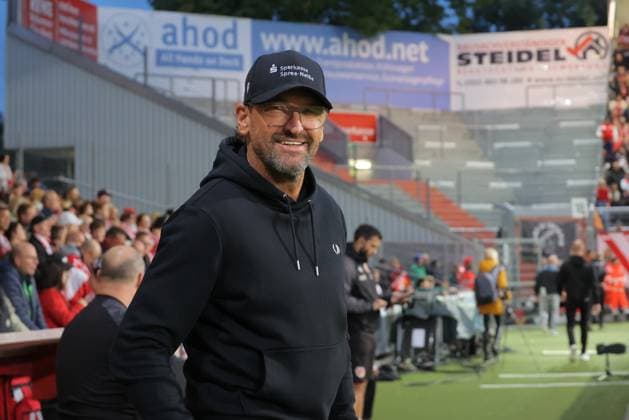 Trainer Claus-Dieter Wollitz (Energie Cottbus) Fussball 3. Liga 2025 2026 FC Energie Cottbus - VfB Stuttgart II