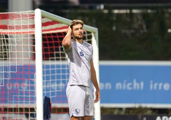 Daniel Huelsenbusch (VfL Bochum U21, U 21 4) Sportfreunde Siegen - VfL Bochum U21 26.09.2025 Fussball, Regionalliga West, 10. Spieltag, GER, Siegen, Leimbachstadion Siegen Copyright: HMBxMedia xMarcoxBader