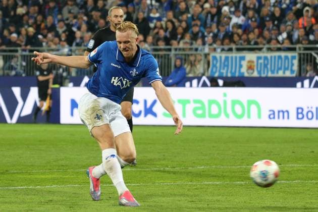 26.09.2025, xpfrx, Fussball 2.Bundesliga, SV Darmstadt 98 - Dynamo Dresden v.l. Isac Alexi Sivert Lidberg (SV Darmstadt 98) (DFL DFB REGULATIONS PROHIBIT ANY USE OF PHOTOGRAPHS as IMAGE SEQUENCES and or QUASI-VIDEO) Darmstadt