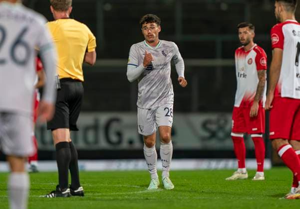 Luis Hartwig (VfL Bochum U21, U 21 28) Sportfreunde Siegen - VfL Bochum U21 26.09.2025 Fussball, Regionalliga West, 10. Spieltag, GER, Siegen, Leimbachstadion Siegen Copyright: HMBxMedia xMarcoxBader