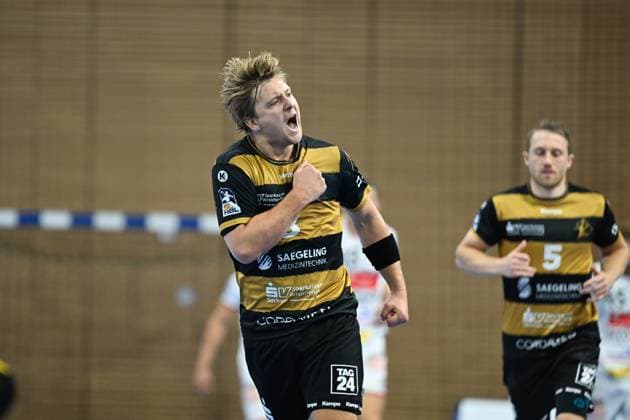 Sport Bilder des Tages Viktor Petersen Norberg (HC Elbflorenz 2006, 8) HC Elbflorenz 2006 vs. VfL Luebeck Schwartau, 2. Handball Bundesliga Herren, Spielzeit 2025 2026, 26.09.2025 HC Elbflorenz 2006 vs. VfL Luebeck Schwartau, 2. Handball Bundesliga Herren, Spielzeit 2025 2026, 26.09.2025 Dresden Copyright: xEibner-Pressefoto xHoepnerx EP_PHR