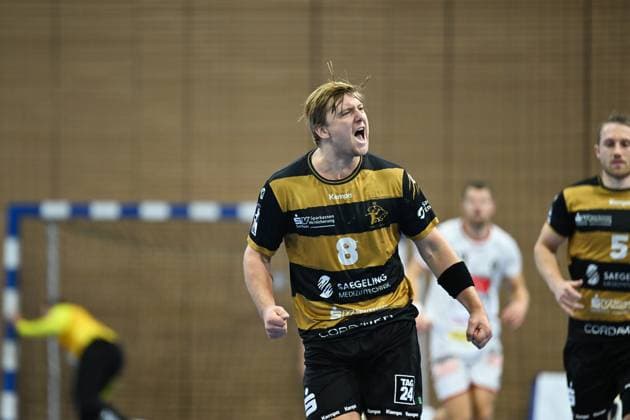 Viktor Petersen Norberg (HC Elbflorenz 2006, 8) HC Elbflorenz 2006 vs. VfL Luebeck Schwartau, 2. Handball Bundesliga Herren, Spielzeit 2025 2026, 26.09.2025 HC Elbflorenz 2006 vs. VfL Luebeck Schwartau, 2. Handball Bundesliga Herren, Spielzeit 2025 2026, 26.09.2025 Dresden Copyright: xEibner-Pressefoto xHoepnerx EP_PHR