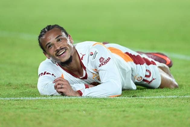 Sport Bilder des Tages Corendon Alanyaspor v Galatasaray - Turkish Super Lig ANTALYA, TURKIYE - SEPTEMBER 26: Leroy Sane of Galatasaray gestures during the Turkish Super Lig week 7 football match between Corendon Alanyaspor and Galatasaray at Alanya Oba Stadium in Antalya, Turkiye on September 26, 2025. Orhan Cicek Anadolu Antalya Turkey. Editorial use only. Please get in touch for any other usage.  Copyright: x2025xAnadoluxOrhanxCicekx