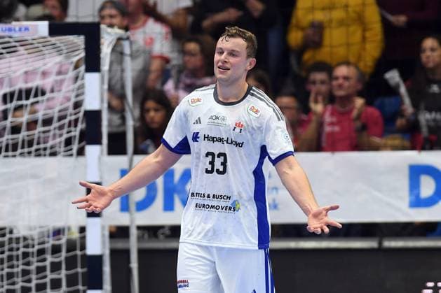 Moritz Sauter (HSV Hamburg 33) enttaeuscht, frustriert, Emotion , GER, MT Melsungen - Handball Verein Hamburg, Handball, 1. Bundesliga, 6. Spieltag, Saison 2025 2026, 26.09.2025, GER, MT Melsungen - HSV Hamburg, Handball, 1. Bundesliga, 6. Spieltag, Saison 2025 2026, 26.09.2025 Kassel Copyright: xEibner-Pressefotox xRolandxSippelx EP_RSL