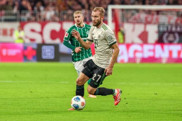 Konrad Laimer 27 (FC Bayern Muenchen) in Aktion, FC Bayern Muenchen vs. SV Werder Bremen, DFL, Bundesliga, Saison 2025 2026, Allianz Arena, Hinrunde, 5. Spieltag, 26.09.2025 DFB regulations prohibit any use of photographs as image sequences and or quasi-video Muenchen Bayern Deutschland