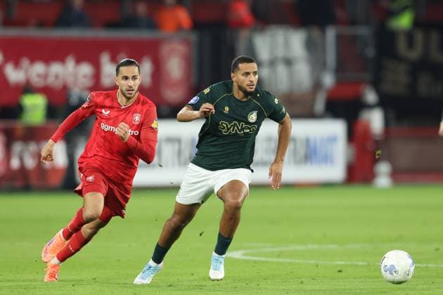 Mohammed Ihattaren of Fortuna Sittard with Ramiz Zerrouki of FC Twente during the match FC Twente vs Fortuna Sittard at the Grolsch Veste for the Dutch Vriendenloterij Eredivisie season 2025-2026 in ENSCHEDE, Netherlands on 26 september 2025, (photo by Peter Lous EYE4images DeFodi Images) Mohammed Ihattaren of Fortuna Sittard with Ramiz Zerrouki of FC Twente during the match FC Twente vs Fortuna Sittard at the Grolsch Veste for the Dutch Vriendenloterij Eredivisie season 2025 2026 in ENSCHEDE, Netherlands on 26 september 2025, photo by Peter Lous EYE4images DeFodi Images