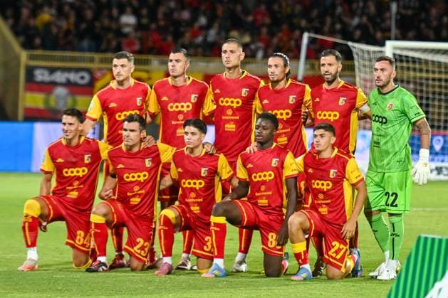Catanzaro during Us Catanzaro 1929 vs Juve Stabia , Italian soccer Serie B match in Catanzaro, Italy, September 26 2025 Catanzaro Ital  Copyright: xAndreaxRosito IPAxSportx xipa-agency.netx xx IPA_65783846 IPA_Agency_IPA65783846