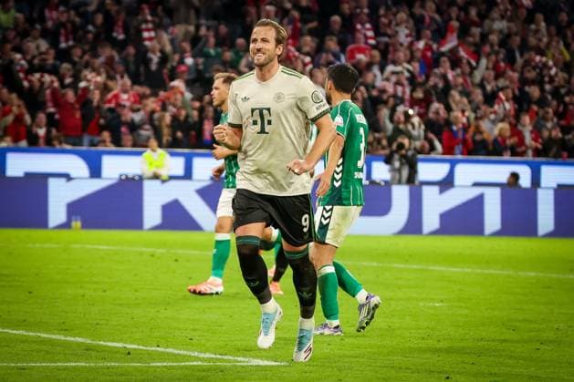Harry Kane 9 (FC Bayern Muenchen) jubelt uber seinen Treffer zum 2:0, FC Bayern Muenchen vs. SV Werder Bremen, DFL, Bundesliga, Saison 2025 2026, Allianz Arena, Hinrunde, 5. Spieltag, 26.09.2025 DFB regulations prohibit any use of photographs as image sequences and or quasi-video Muenchen Bayern Deutschland