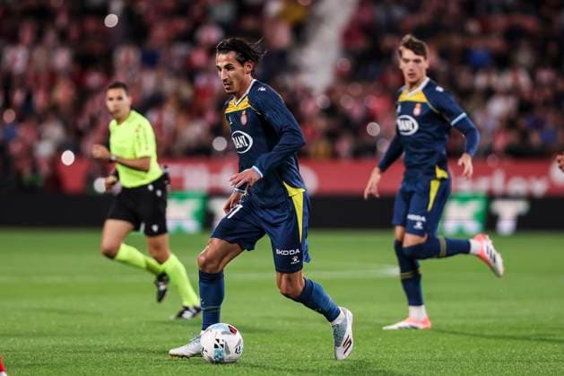 September 26, 2025, Girona, Girona, SPAIN: Pere Milla of RCD Espanyol in action during the Spanish league, La Liga EA Sports, football match played between Girona FC and RCD Espanyol at Montilivi stadium on September 26, 2025 in Girona, Spain. Girona SPAIN - ZUMAa181 20250926_zaa_a181_135 Copyright: xJavierxBorregox