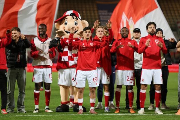 Energie feiert den Sieg Fussball 3. Liga 2025 2026 FC Energie Cottbus - VfB Stuttgart II