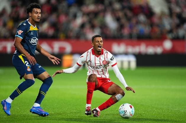 ESP: Girona FC v RCD Espanyol . Liga match 2025-2026, Date 7 during the La Liga match 2025-2026, date 7 between Girona FC and RCD Espanyol played at Montilivi Stadium on September 26, 2025 in Girona, Spain. kpng Copyright: xBaguxBlancox xPRESSINx PS_240926_GIR_ESP_2526_010