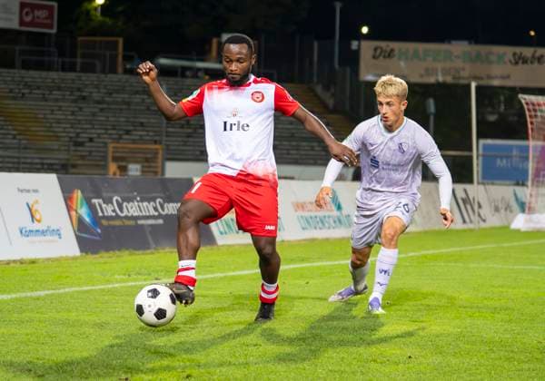 Derrick Kyere (Sportfreunde Siegen, 11) Sportfreunde Siegen - VfL Bochum U21, U 21 26.09.2025 Fussball, Regionalliga West, 10. Spieltag, GER, Siegen, Leimbachstadion Siegen Copyright: HMBxMedia xMarcoxBader