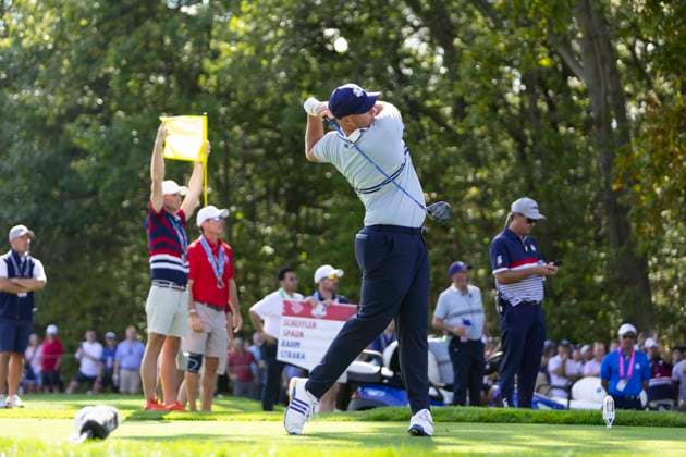 September 26, 2025, Farmingdale, Ny, United States: FARMINGDALE, NY - SEPTEMBER 26: Sepp Straka of Team Europe tees off on hole 10 during the Ryder Cup - Afternoon Fourball Matches at Bethpage Black Golf Course on September 26, 2025 in Farmingdale, NY. Farmingdale United States - ZUMAt139 20250926_aaa_t139_113 Copyright: xAlxChang IsixPhotosx