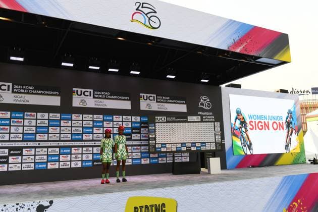 2025 UCI Road World Championships Picture by Simon Wilkinson SWpix.com - 26 09 2025 - Cycling - 2025 UCI Road World Championships - Kigali Convention Centre, Kigali, Rwanda - Women Junior Road Race - Osaretin Grace Godwin (Nigeria), Divine Ogbe (Nigeria) Copyright: x xSWpix.comx(t axPhotographyxHubxLtd)xSimonxWilkinson SWpix.comx SWP-3030-7600