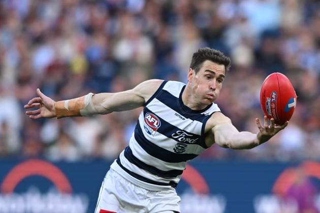 2025 AFL GRAND FINAL, Jeremy Cameron of Geelong marks the footy during the AFL Grand Final between the Geelong Cats and the Brisbane Lions at the Melbourne Cricket Ground in Melbourne, Saturday, September 27, 2025. ( NO ARCHIVING, EDITORIAL USE ONLY MELBOURNE VICTORIA AUSTRALIA  Copyright: xJAMESxROSSx 20250927122244672938
