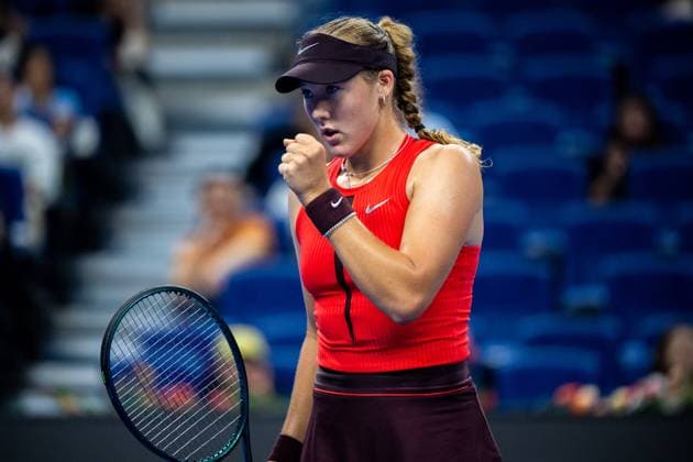 (250927) -- BEIJING, Sept. 27, 2025 -- Mirra Andreeva of Russia celebrates scoring during the women s singles second round match between Zhu Lin of China and Mirra Andreeva of Russia at 2025 China Open tennis tournament in Beijing, China, Sept. 27, 2025. ) (SP)CHINA-BEIJING-TENNIS-CHINA OPEN-WOMEN S SINGLES-SECOND ROUND (CN) HuxJingwen 