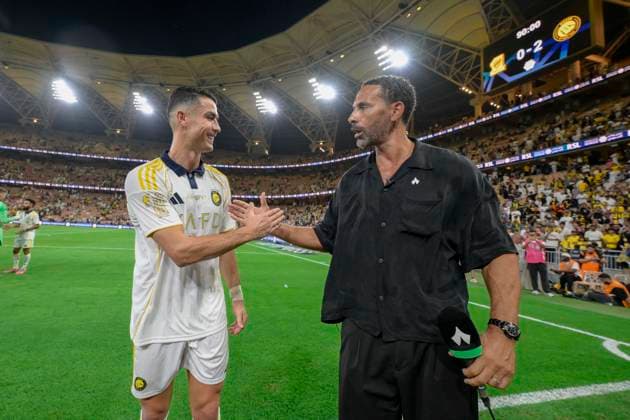 JEDDAH, SAUDI ARABIA - SEPTEMBER 26: Cristiano Ronaldo meets Rio Ferdinand after the Saudi Pro League match between Al Ittihad and Al Nassr at King Abdullah Sports City on September 26, 2025 in Jeddah, Saudi Arabia. (Photo by Khalid Alhaj) SPO  Copyright: xKhalidxAlhaj