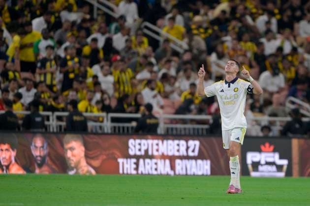 JEDDAH, SAUDI ARABIA - SEPTEMBER 26:Cristiano Ronaldo of Al alnassr celebrating his goal to make it 2-0 during the Saudi Pro League match between Al Ittihad and Al Nassr at King Abdullah Sports City on September 26, 2025 in Jeddah, Saudi Arabia. (Photo by Khalid Alhaj) SPO  Copyright: xKhalidxAlhaj