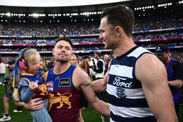AFL GRAND FINAL, Patrick Dangerfield of Geelong (right) congratulates Lachie Neale of the Lions following the AFL Grand Final between the Geelong Cats and the Brisbane Lions at the Melbourne Cricket Ground in Melbourne, Saturday, September 27, 2025. ( NO ARCHIVING, EDITORIAL USE ONLY MELBOURNE VICTORIA AUSTRALIA  Copyright: xJOELxCARRETTx 20250927166471689880