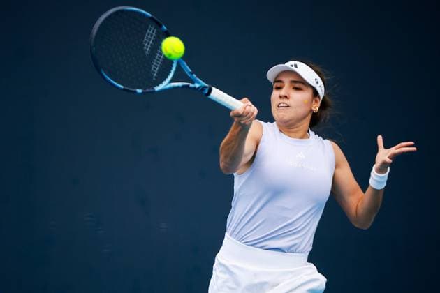 BEIJING, CHINA - SEPTEMBER 27: Camila Osorio of Colombia competes in the Women s Singles Round of 64 match against Anna Kalinskayaya on day 6 of the 2025 China Open at National Tennis Center on September 27, 2025 in Beijing, China.  Copyright: xVCGx 111593503170