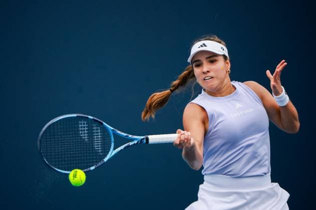 BEIJING, CHINA - SEPTEMBER 27: Camila Osorio of Colombia competes in the Women s Singles Round of 64 match against Anna Kalinskayaya on day 6 of the 2025 China Open at National Tennis Center on September 27, 2025 in Beijing, China.  Copyright: xVCGx 111593503116