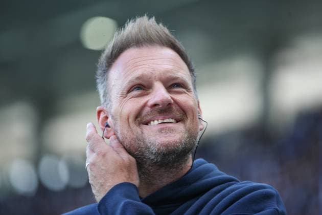 Marksu Fiedler (1. FC Magdeburg, Chef-Trainer) beim Interview vor dem Spiel, GER, Karlsruher SC vs. 1. FC Magdeburg, 2. Bundesliga, 7. Spieltag, 2025 2026, 27.09.2025, DFL REGULATIONS PROHIBIT ANY USE OF PHOTOGRAPHS AS IMAGE SEQUENCES AND OR QUASI-VIDEO, GER, Karlsruher SC vs. 1. FC Magdeburg, 2. Bundesliga, 7. Spieltag, 2025 2026, 27.09.2025 Karlsruhe