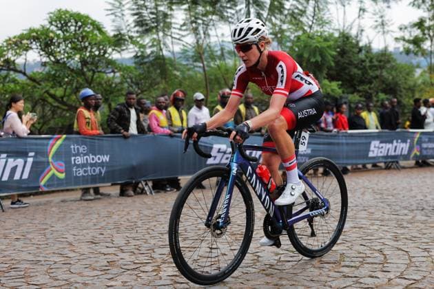 2025 UCI Road World Championships Picture by Alex Whitehead SWpix.com - 27 09 2025 - Cycling - 2025 UCI Road World Championships - Kigali Convention Centre, Kigali, Rwanda - Women Elite Road Race - Carina Schrempf (Austria) Copyright: x xSWpix.comx(t axPhotographyxHubxLtd)xAlexxWhitehead SWpix.comx SWP-3030-7939