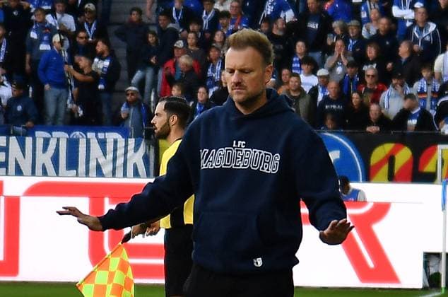 27.09.2025, xhbx, Fussball 2.Bundesliga, Karlsruher SC - 1.FC Magdeburg v.l. Trainer Markus Fiedler (1.FC Magdeburg) (DFL DFB REGULATIONS PROHIBIT ANY USE OF PHOTOGRAPHS as IMAGE SEQUENCES and or QUASI-VIDEO) Karlsruhe