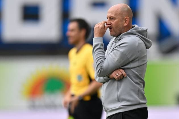 Paderborn, Home Deluxe Arena, 27.09.25, GER, Herren, 2.Bundesliga, Saison 2025-2026, SC Paderborn 07 - 1.FC Kaiserslautern Bild: Trainer Torsten LIEBERKNECHT (Kaiserslautern) DFL regulations prohibit any use of photographs as image sequences and or quasi-video. NRW Deutschland