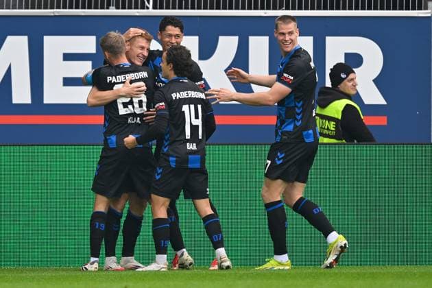 Paderborn, Home Deluxe Arena, 27.09.25, GER, Herren, 2.Bundesliga, Saison 2025-2026, SC Paderborn 07 - 1.FC Kaiserslautern Bild: Laurin CURDA (Paderborn) jubelt nach seinem Tor zum 2:0 DFL regulations prohibit any use of photographs as image sequences and or quasi-video. NRW Deutschland