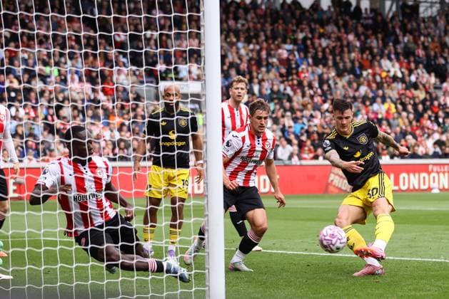 Brentford v Manchester United, ManU 27 September 2025, London - Premier League Football - Brentford v Manchester United - Benjamin Sesko of Manchester United scores their first goal - Photo: Jacques Feeney Offside. London UK Copyright: xJacquesxFeeneyx xOffsidexOffside
